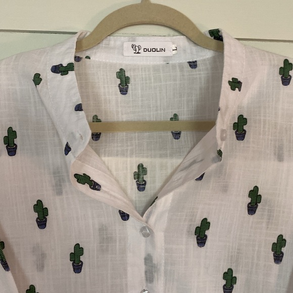 Duolin Tops - Cotton blouse with potted cactus print